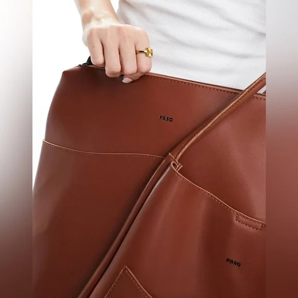 PASQ oversized slouch tote bag with removable pouch in brown - Picture 2 of 4